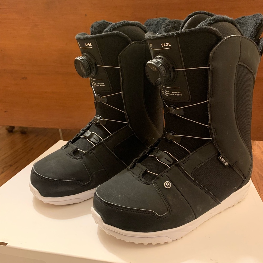 Excellent condition Sage Rider Snowboard Boots.